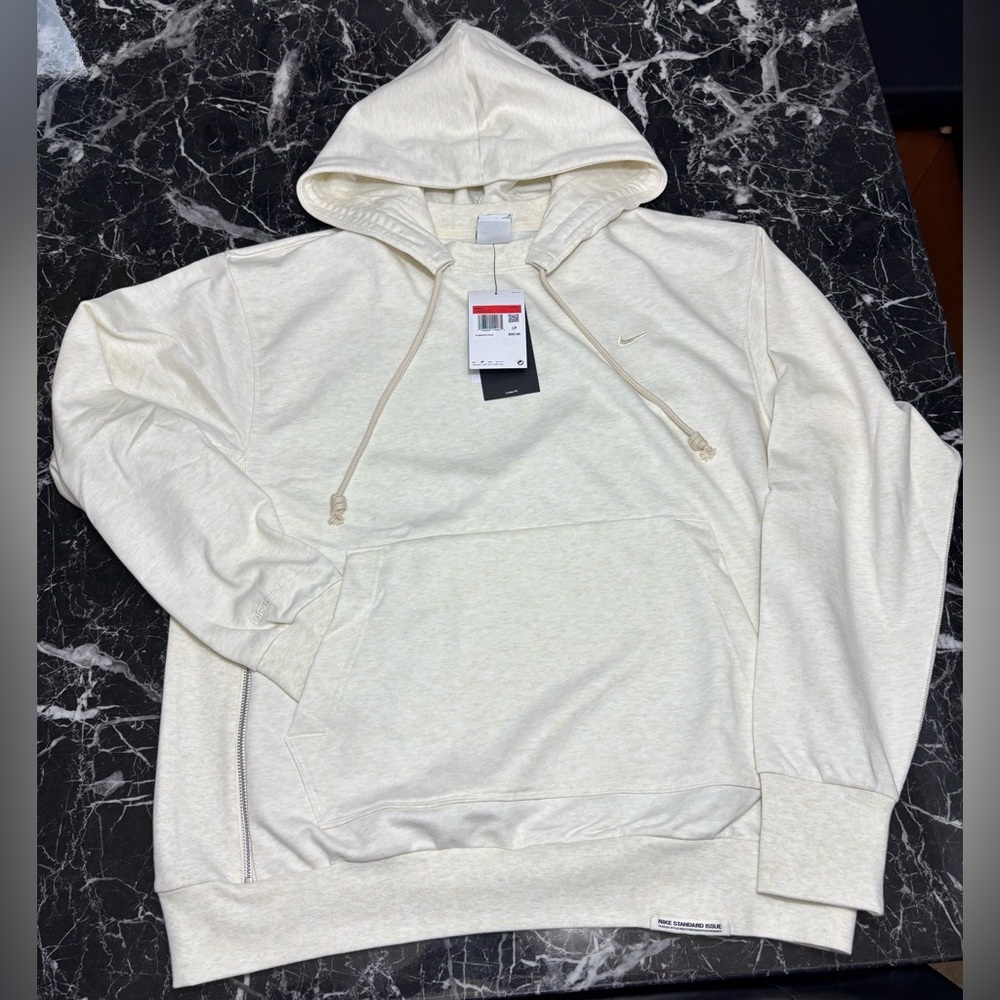 Men’s Dri-Fit Pullover Basketball Hoodie